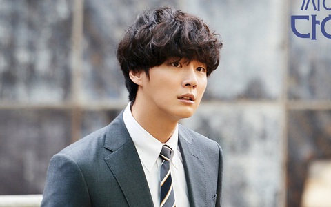 Yoon Shi Yoon rối loạn đa nhân cách trong phim mới: Psychopath Diary