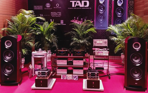 ‘Tín đồ’ nghe nhạc háo hức trải nghiệm tại AVshow 2019