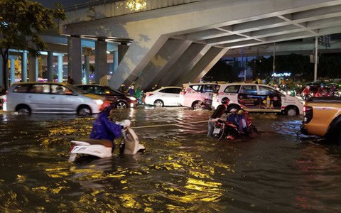 Sở Xây dựng TP.HCM: có ‘siêu máy bơm’ đường Nguyễn Hữu Cảnh giảm ngập