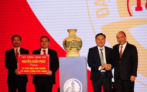 Thủ tướng tặng 10 căn nhà cho người nghèo Quảng Nam