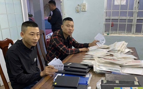 Triệt phá nhóm 'cho vay không cần thế chấp' lãi suất 240%/năm