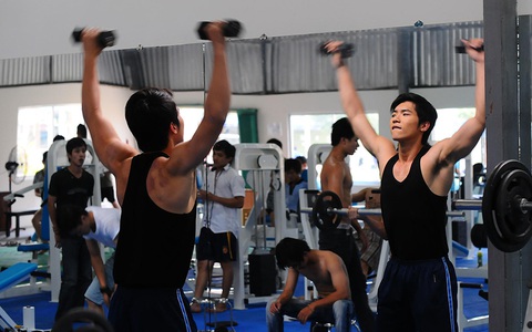 Đàn ông làm đẹp? Có từ thời Ai Cập cổ đại rồi!