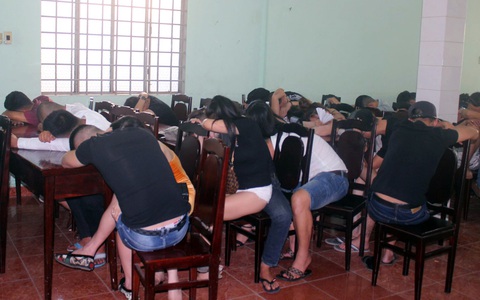 Tân giám đốc Công an Đồng Nai trực tiếp 'đột kích' quán bar có đối tượng chơi ma túy