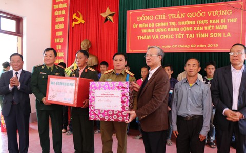 'Nơi nào khó khăn, ở đó có cán bộ chiến sĩ biên phòng'