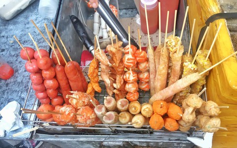 7 món ăn vặt Hà Nội chỉ nhìn thôi cũng thèm