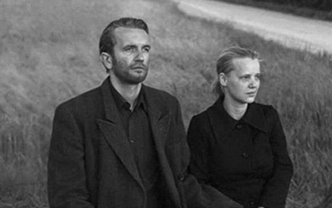 Cold war: sự quyến rũ, khao khát, hợp - tan...