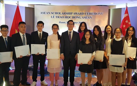 Học bổng Chính phủ Singapore cho học sinh Việt Nam