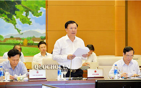 Nhiều công trình tiền tỉ đắp chiếu bỏ hoang, dân rất xót ruột