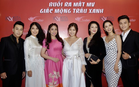 Con trai cố nhạc sĩ Phan Huỳnh Điểu xúc động khi xem MV 'Giấc mộng trầu xanh'