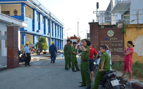 Nổ bộ điều chỉnh máy biến áp gây cúp điện diện rộng ở TP.HCM
