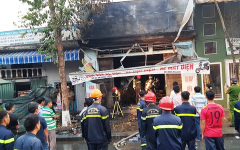 Cháy tiệm xe đạp điện ở Huế, 3 người thiệt mạng