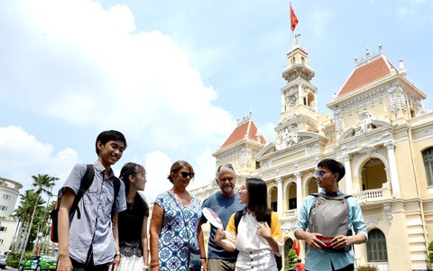 Trở về với Việt Nam trong tim