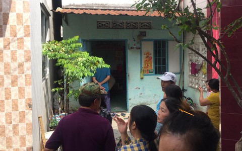 Ngã chết khi lên mái nhà sửa máng nước