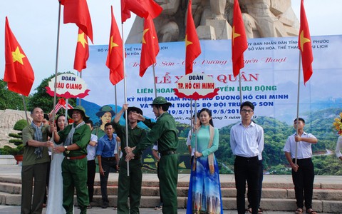 Tuyên truyền lưu động toàn quốc 'Trường Sơn - Con đường huyền thoại'