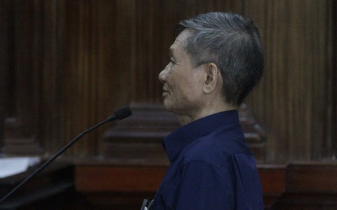 Ký vượt thẩm quyền, nguyên giám đốc công ty dệt kim Đông Phương hầu toà