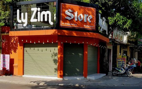 Chủ shop quần áo đánh cô lao công bị phạt 2,5 triệu đồng