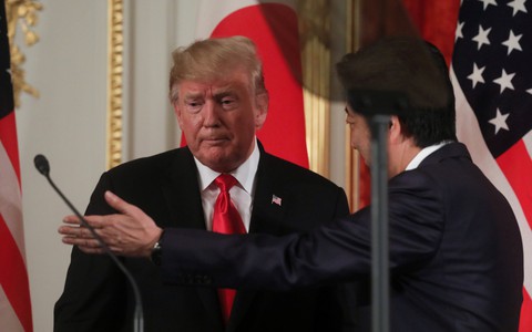 Đây, bài toán khó nhất ông Trump gửi ông Abe!