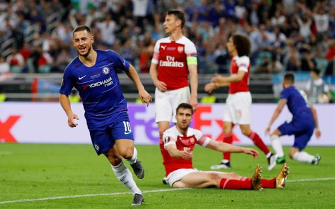 CĐV Chelsea nói lời cám ơn và chia tay Hazard