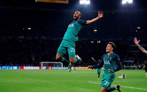 Moura lập hat-trick, Tottenham giật vé vào chung kết ở phút 90+6
