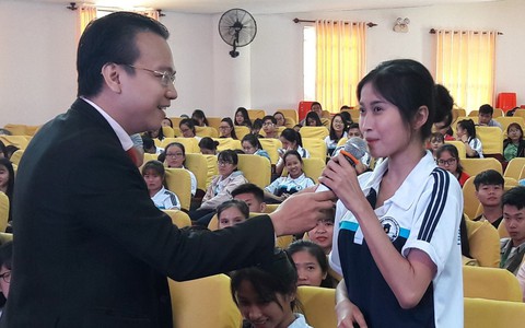365 ngày, ngày nào chẳng phải là Ngày đàn ông?