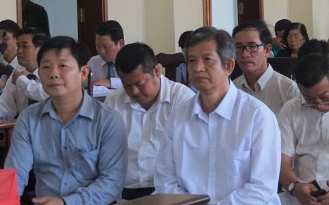 Cựu giám đốc Vietcombank Tây Đô bị đề nghị 20 năm tù