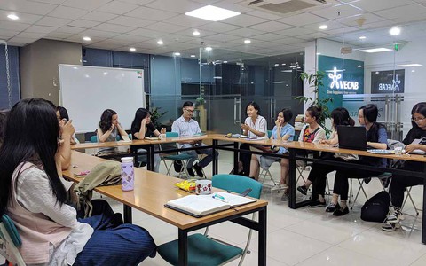 'Một giờ lắng nghe' cho người trẻ trị liệu tâm lý