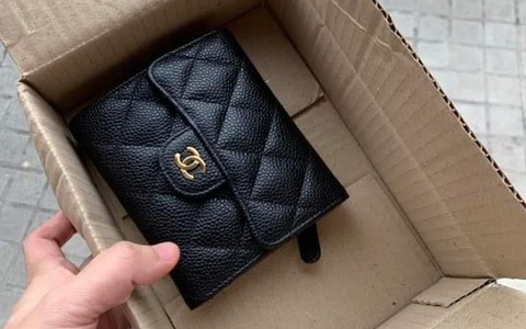 Tung tin 'rớt ví Chanel được người tốt trả lại', chuẩn bị lĩnh 5 năm tù