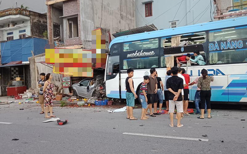 Xe tông liên hoàn gây chết người, một ôtô lao luôn vào nhà dân