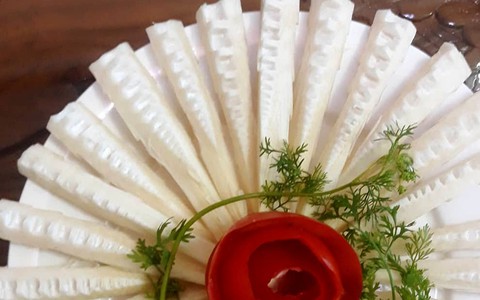 Canh thịt nai không ngon bằng măng nàng hái