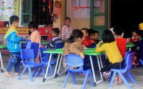 Bé 8 tháng tuổi bị xuất huyết não khi đang ở nhóm trẻ tư thục