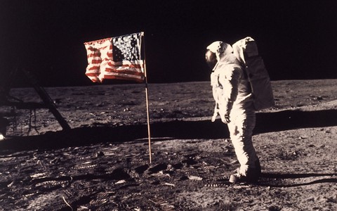 Video cuộc đổ bộ lên mặt trăng cách đây 50 năm của Neil Armstrong