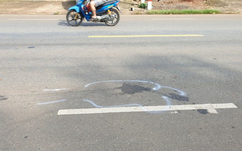 Nghi vấn một CSGT lái xe hơi tông xe máy làm chết người, bỏ chạy
