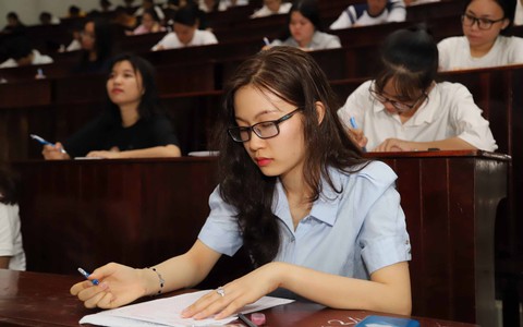 'Rối' điểm sàn đại học, vì sao?