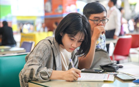 Không trúng tuyển nguyện vọng đợt 1, làm sao để học ngành yêu thích?