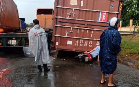 Sở đề nghị công an xử lý xe đầu kéo không khóa gù container