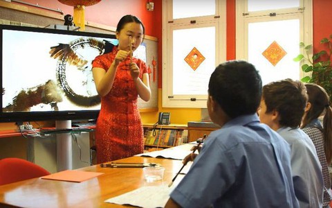 Bang đông dân nhất Úc ngừng dạy tiếng Quan Thoại ở 13 trường công