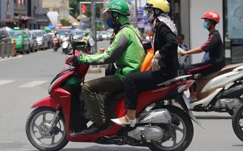 Xe ôm công nghệ phát triển làm khách đi xe buýt giảm mạnh
