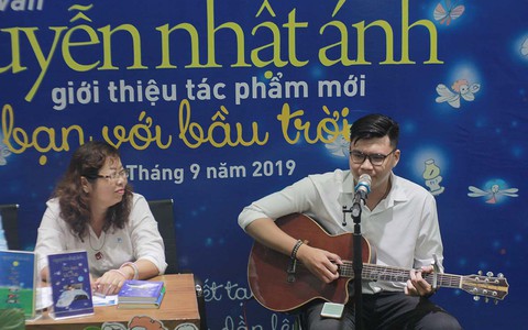 Làm bạn  với bầu trời: Cuốn sách thứ 45 của Nguyễn Nhật Ánh ra mắt đúng trung thu