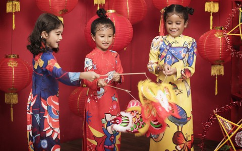 Ngắm bộ sưu tập áo dài nhí 'Oản tù tì' mừng Tết Trung thu