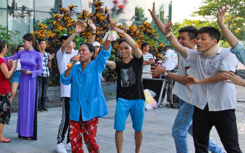 Hùng Anh vẫn cho đi