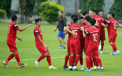 Bệnh đau mắt "tấn công" đội tuyển Việt Nam