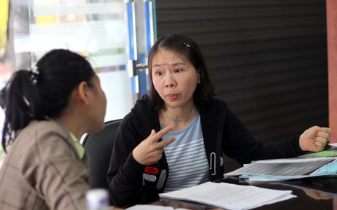 Xin thêm 10 ngày để giải quyết vụ cô giáo quỳ xin về trường cũ