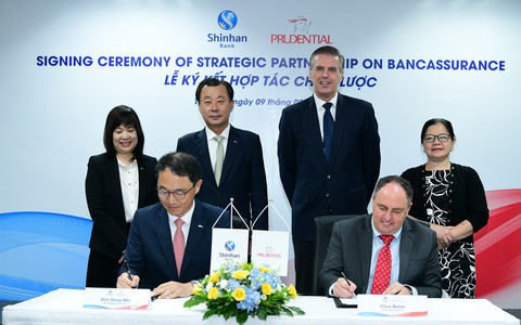 Prudential Việt Nam và Ngân hàng Shinhan ký kết hợp tác chiến lược