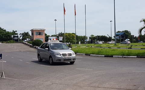 Từ nay học lái xe, phải học thêm 2 tiếng về tác hại của rượu, bia