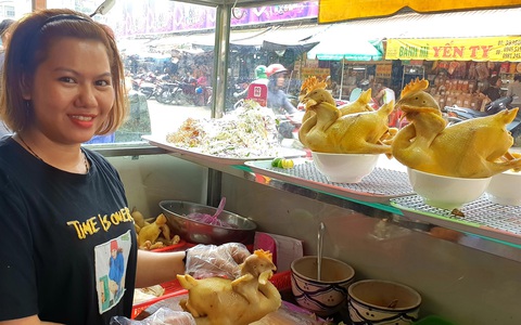 Gà cúng tết tăng giá, đặt chậm không có để mua