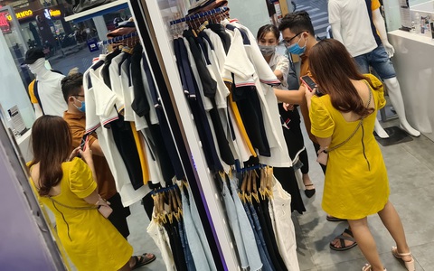 Đi qua những ngày gian khó