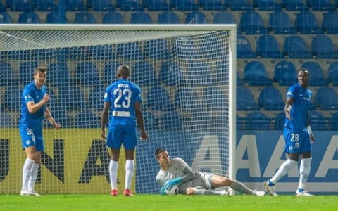 Thủ môn Việt kiều Filip Nguyen chơi xuất sắc trong trận thắng ở Europa League