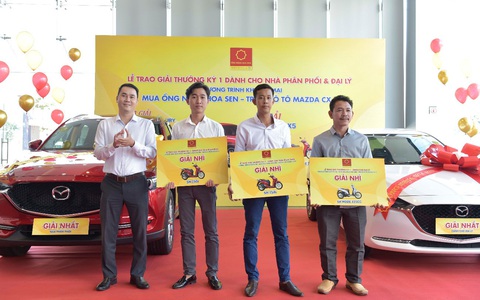 Tập đoàn Hoa Sen trao thưởng cho các nhà phân phối, đại lý trúng thưởng