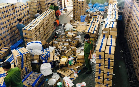 Bắt nghi phạm lừa bán găng tay y tế chiếm đoạt 57 tỉ đồng