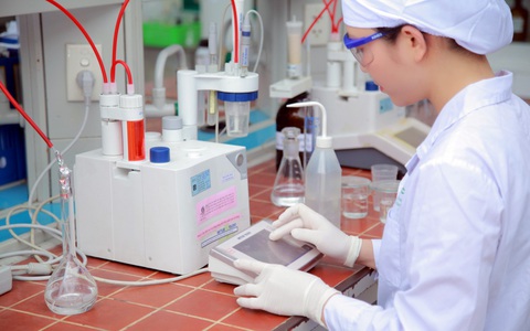 Doanh nghiệp dẫn đầu ngành dược phẩm ứng phó đại dịch COVID-19, lọt top thương hiệu tiêu biểu